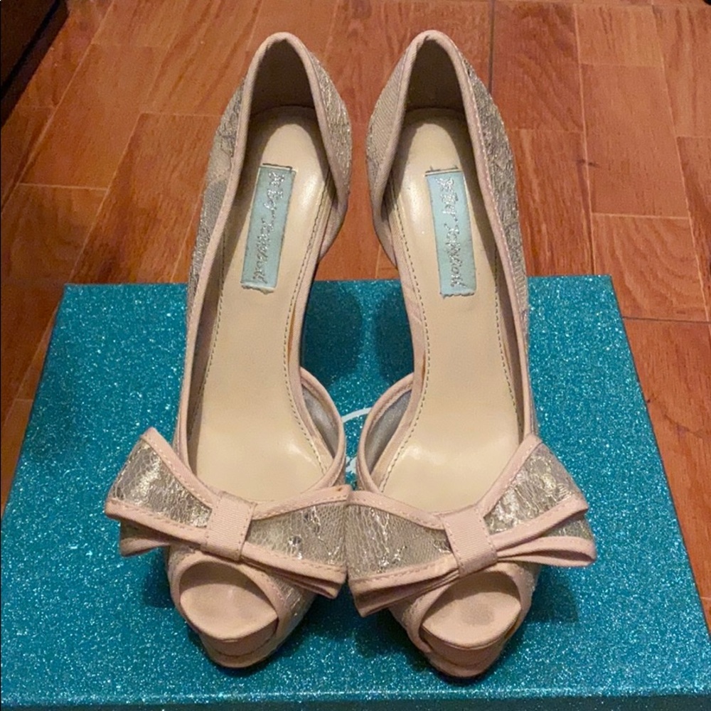 Worn once. Betsey Johnson pumps